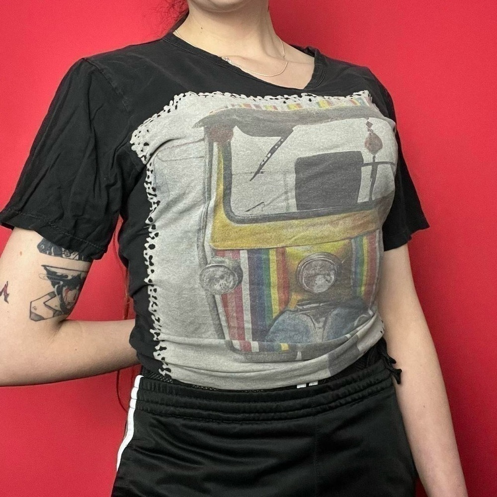 Faded rainbow hipster tee 🖤🩶